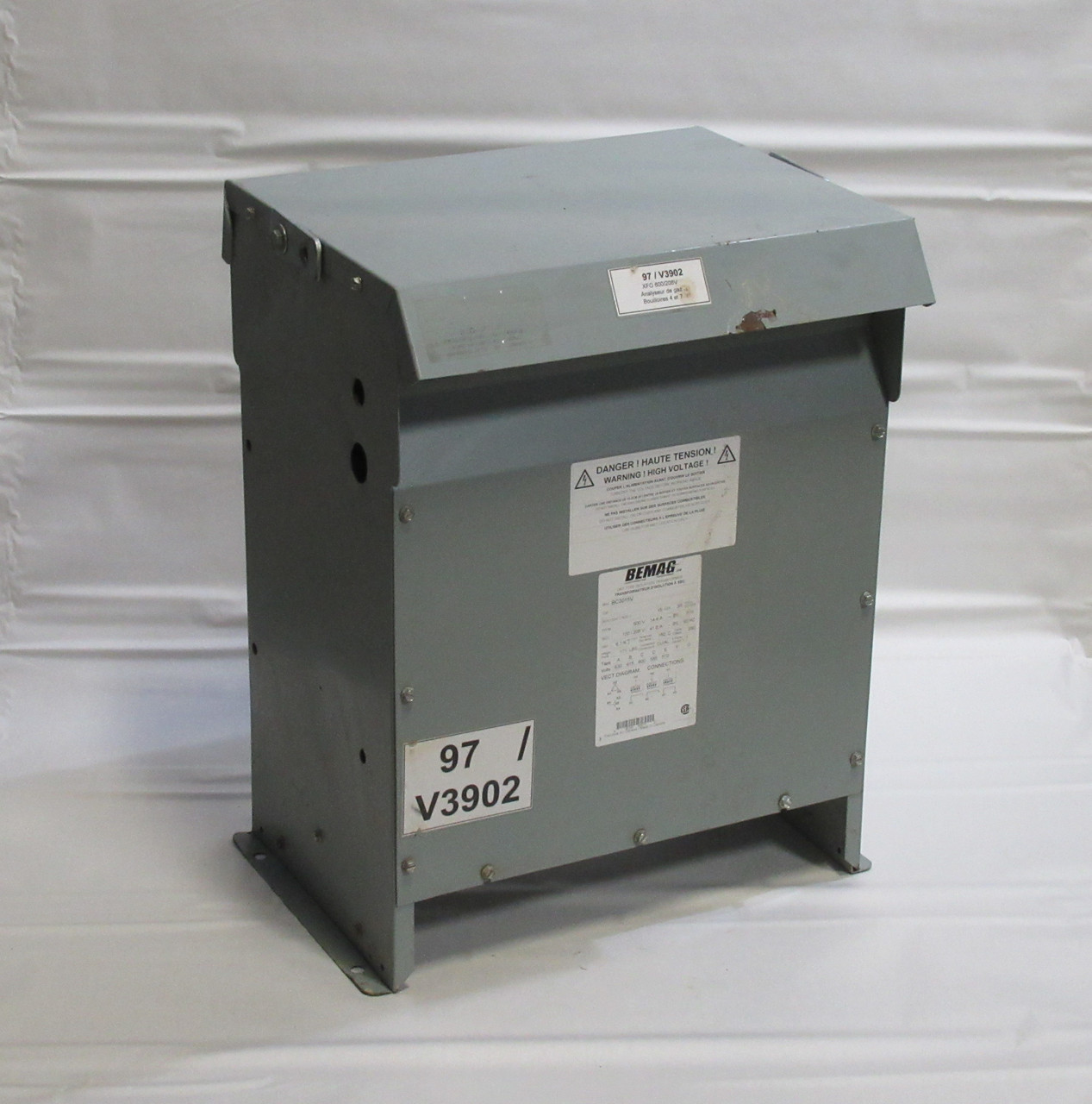 Bemag BC3015V Dry Type Isolation Transformer 15kVA Pri 600V 14.4A 3Ph USED