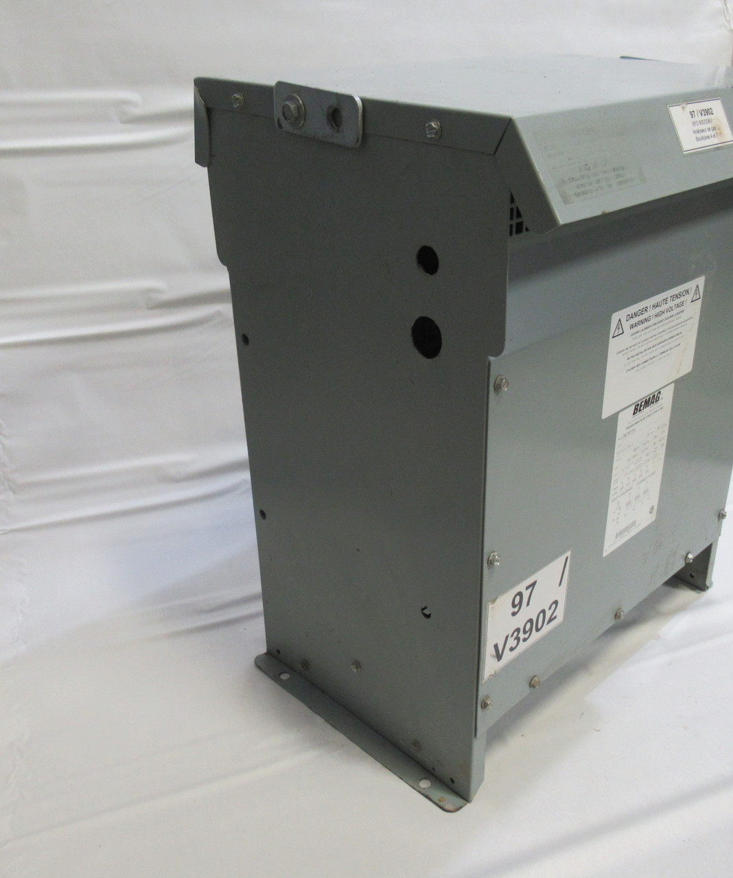 Bemag BC3015V Dry Type Isolation Transformer 15kVA Pri 600V 14.4A 3Ph USED