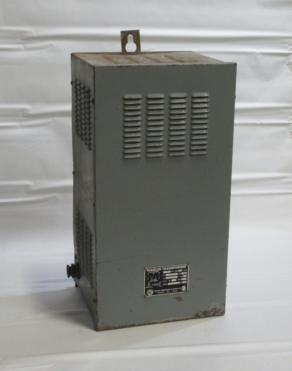 Marcus Dry Type TWM Transformer 15kVA Pri 600V Sec 240V 60Hz 3Ph RUST USED