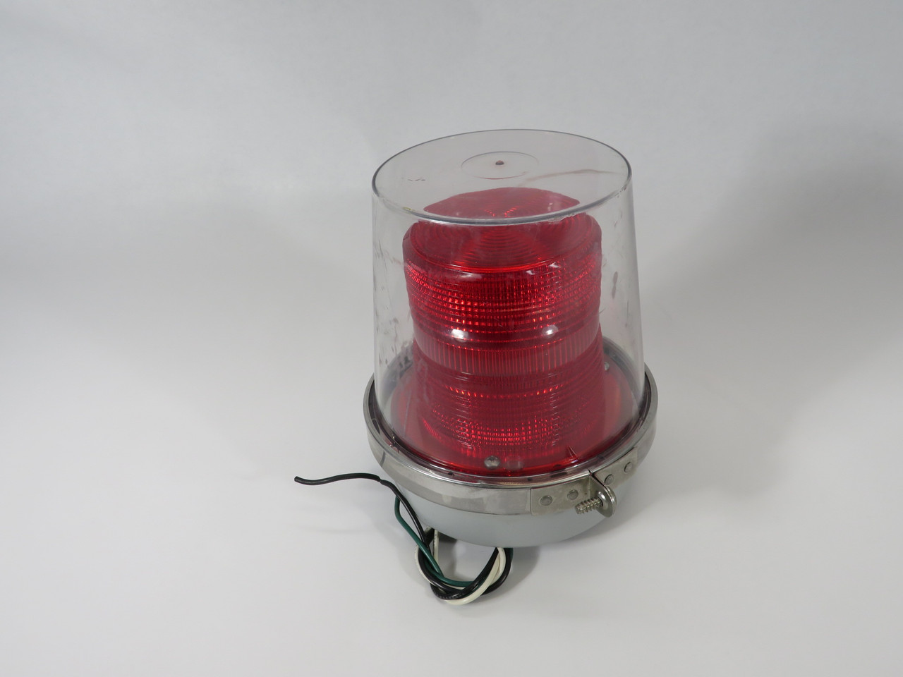 Edwards 49CR-N5-40WH Red Adaptabeacon Strobe Beacon 120VAC SHELF WEAR USED