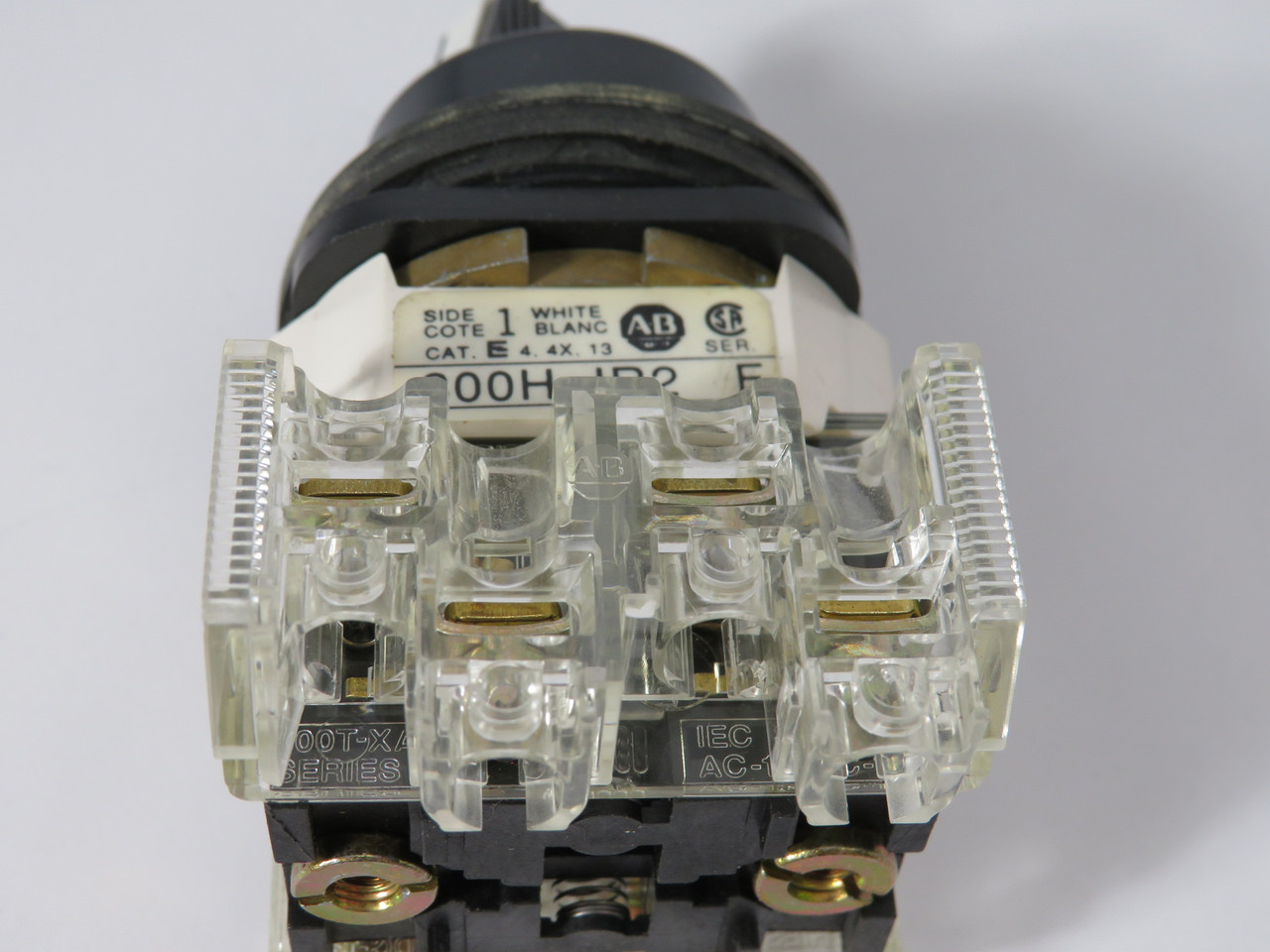 Allen-Bradley 800H-JR2B Series F 3 Position Selector Switch 2NO 2NC USED