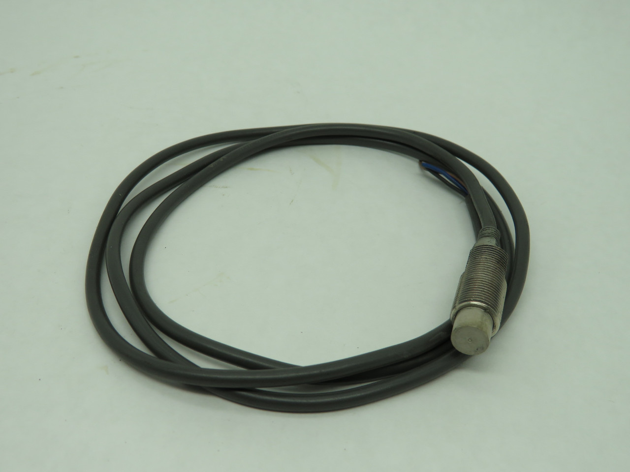 Omron E2E-X5ME1 Inductive Proximity Sensor 12-24VDC USED