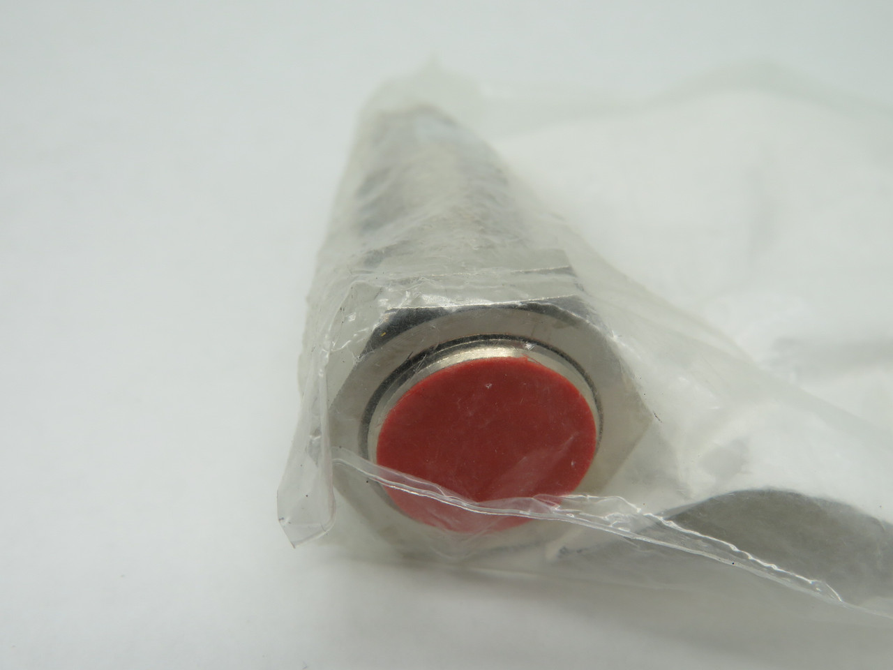 BAUMER IFRM 18N1701/S14L Proximity Sensor NWB