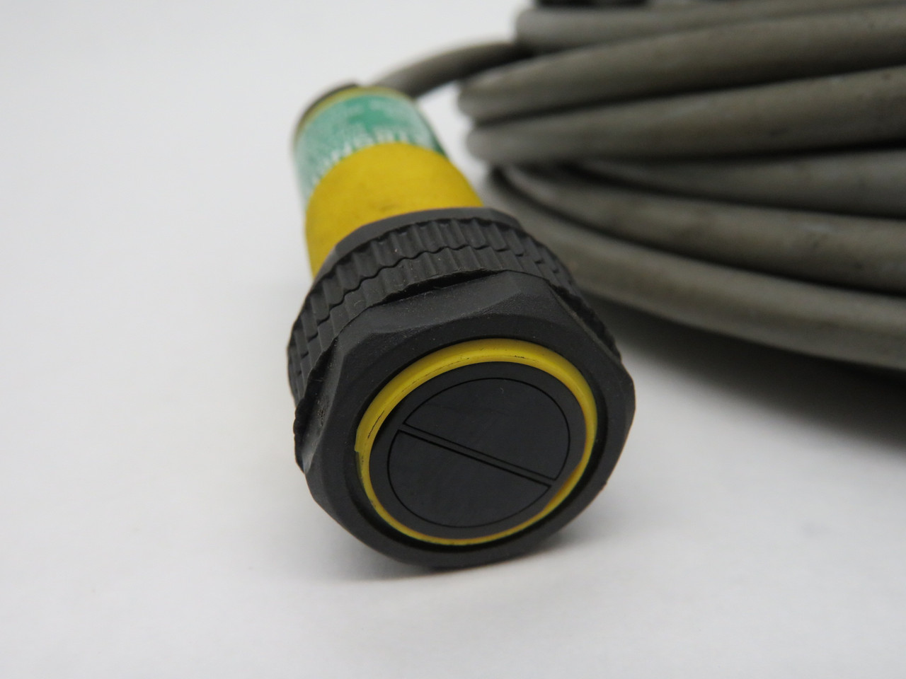 BANNER S18SN6DL Long Range Diffuse Sensor 10-30VDC USED