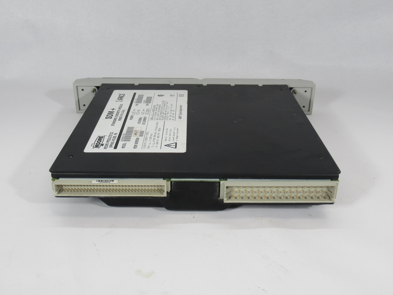Moore 16101-174/8 39SDM024DCCBN Standard Discrete Module 24VDC 0.23A Max USED