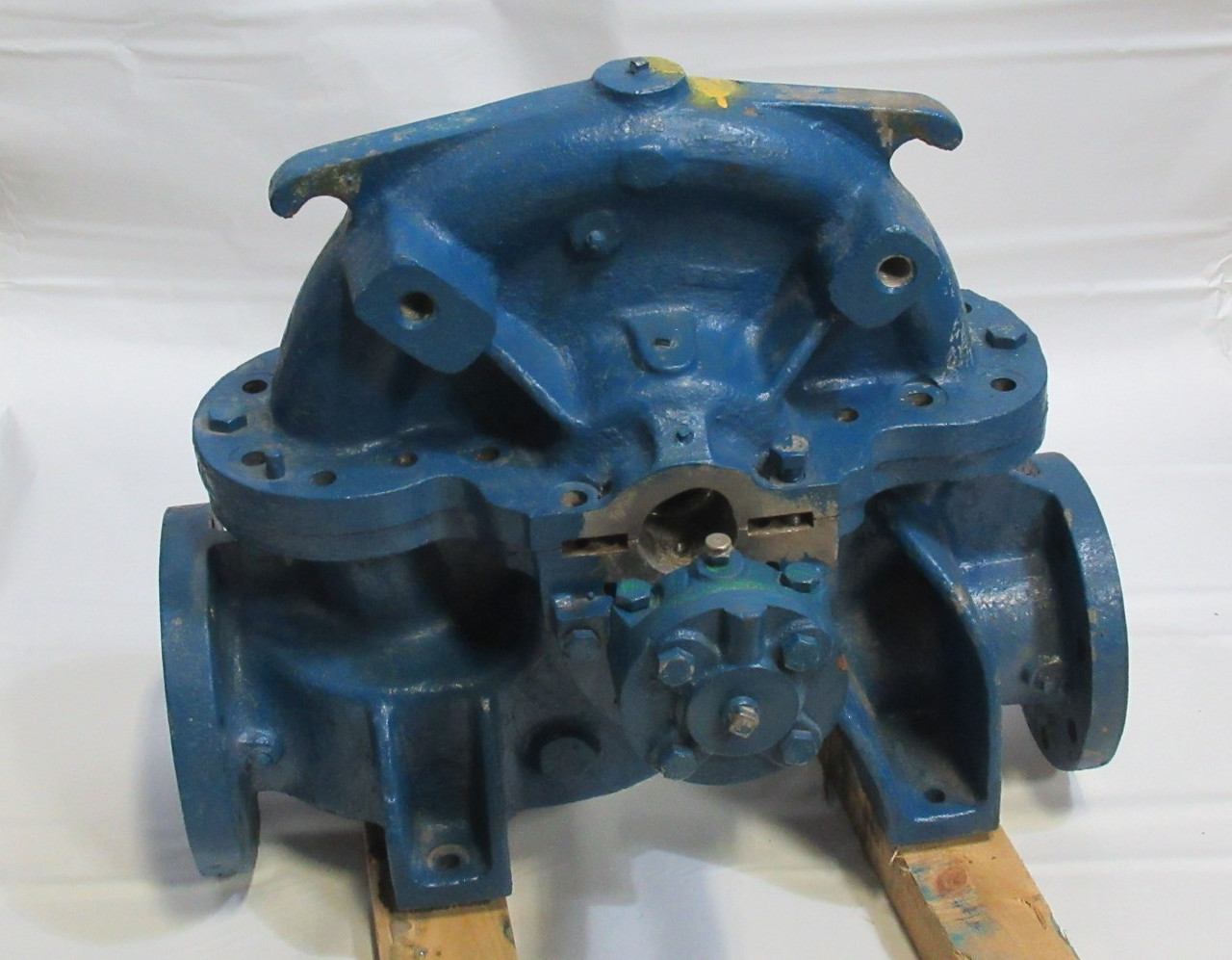 Generic Split Case Pump 4-7/8" ID Inlet 3-7/8" ID Outlet WARPED BORE USED