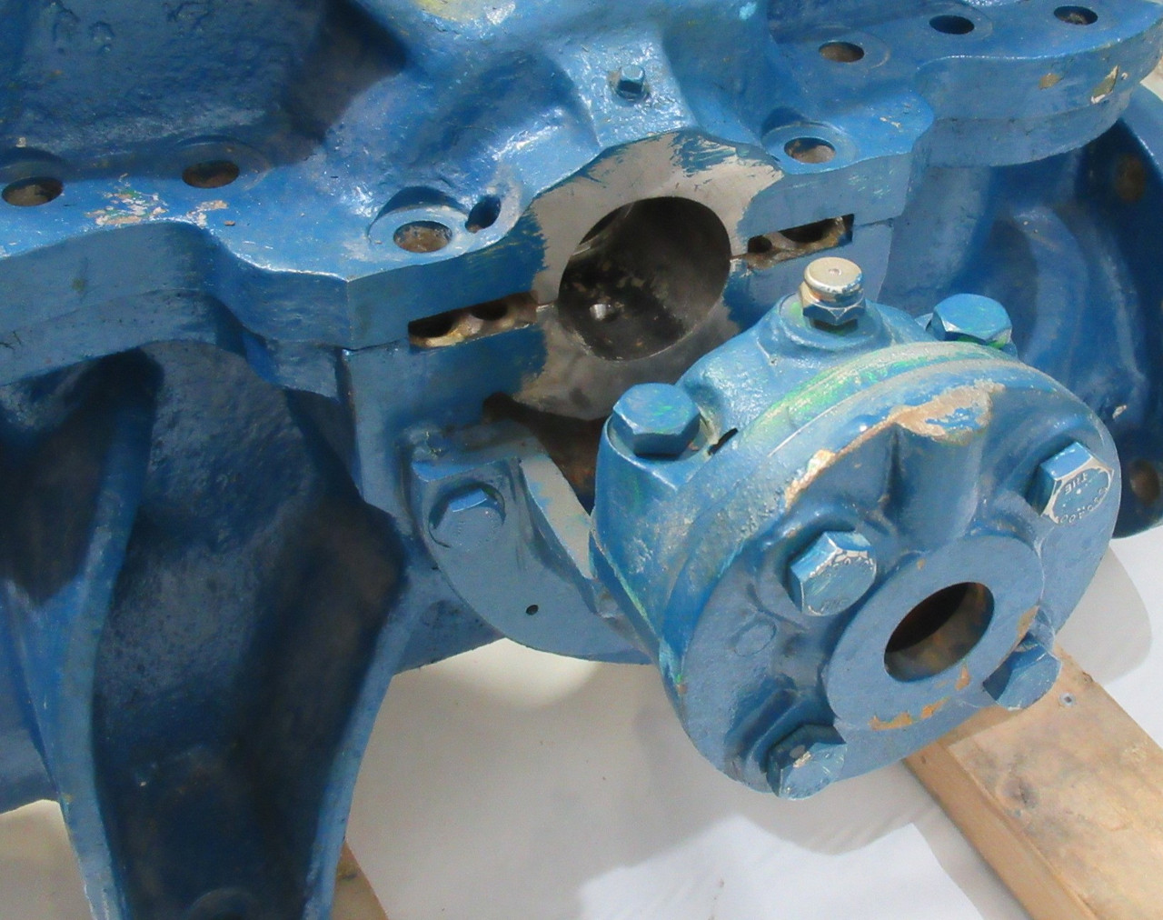 Generic Split Case Pump 4-7/8" ID Inlet 3-7/8" ID Outlet WARPED BORE USED