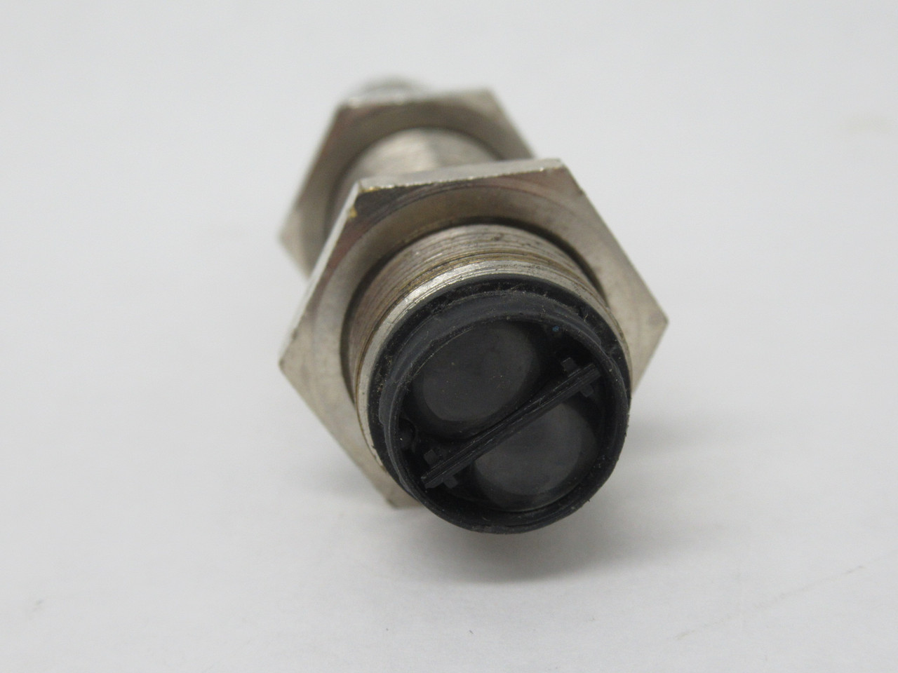 Micro Detectors FAL4/0P-1E Diffuse Reflective Sensor 10-30VDC 100mA PNP USED
