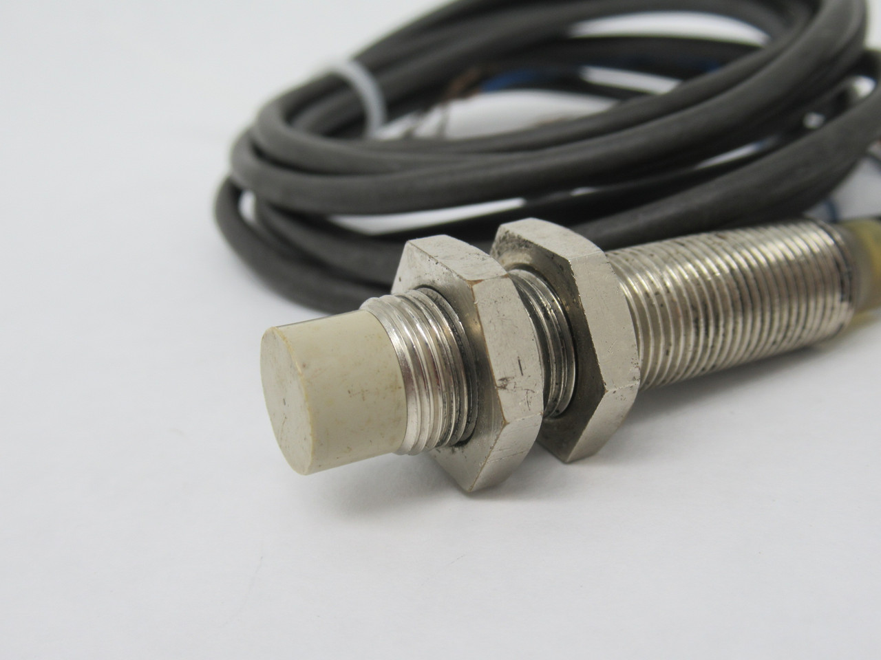 Omron TL-X5MB1-GL Proximity Sensor 12-24VDC 5mm Range PNP 2m Cable L USED