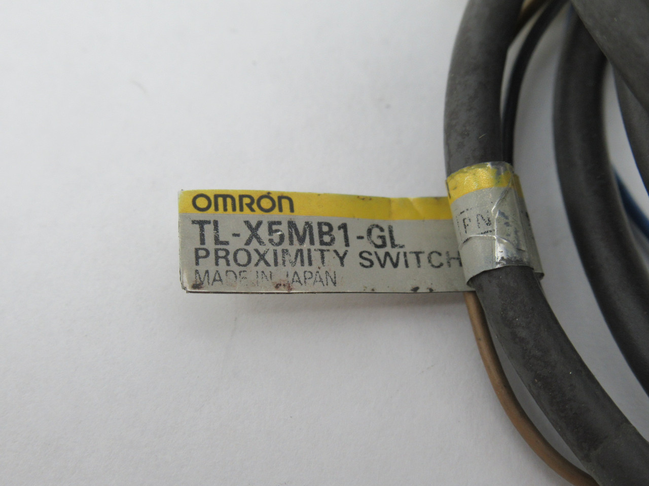 Omron TL-X5MB1-GL Proximity Sensor 12-24VDC 5mm Range PNP 2m Cable L USED