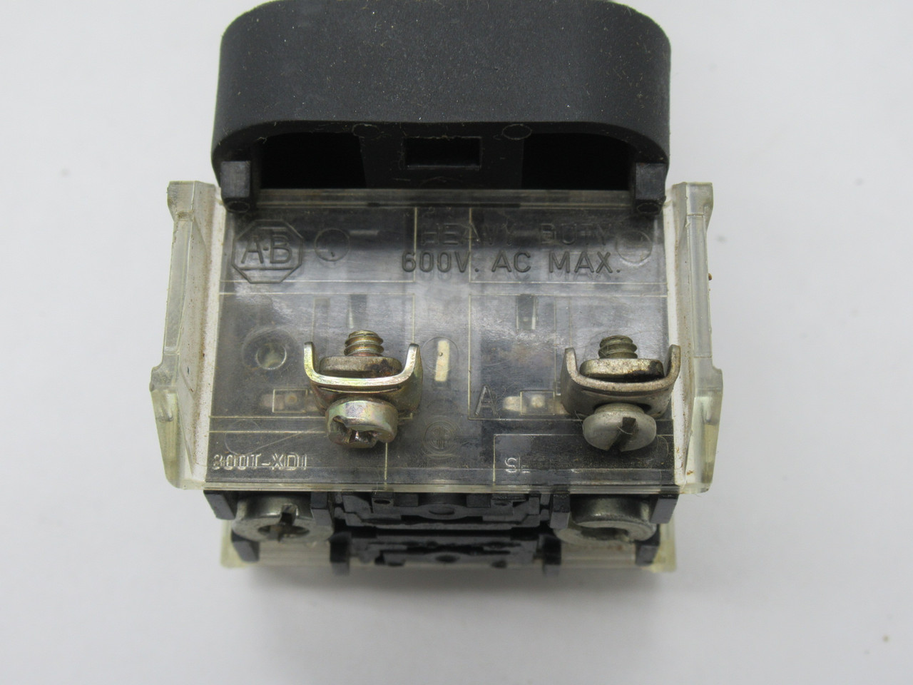 Allen-Bradley 800T-FX6A1 Push-Pull Device Red Mushroom Head 1NO 1NCLB USED