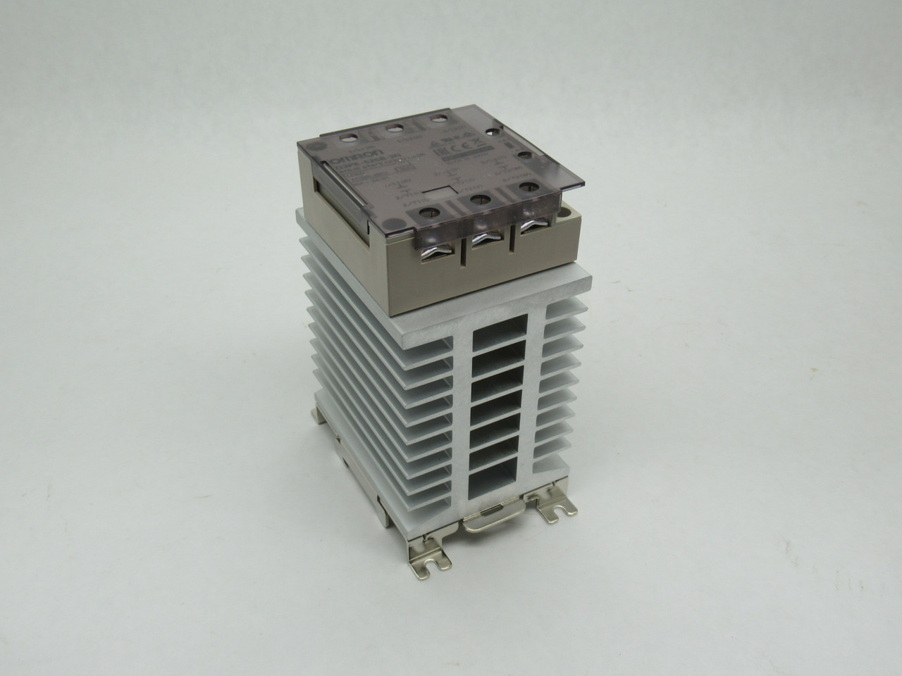 Omron G3PE-525B-3N DC12-24 Solid State Contactor Relay 25A 3-Pole 12-24VDC NEW