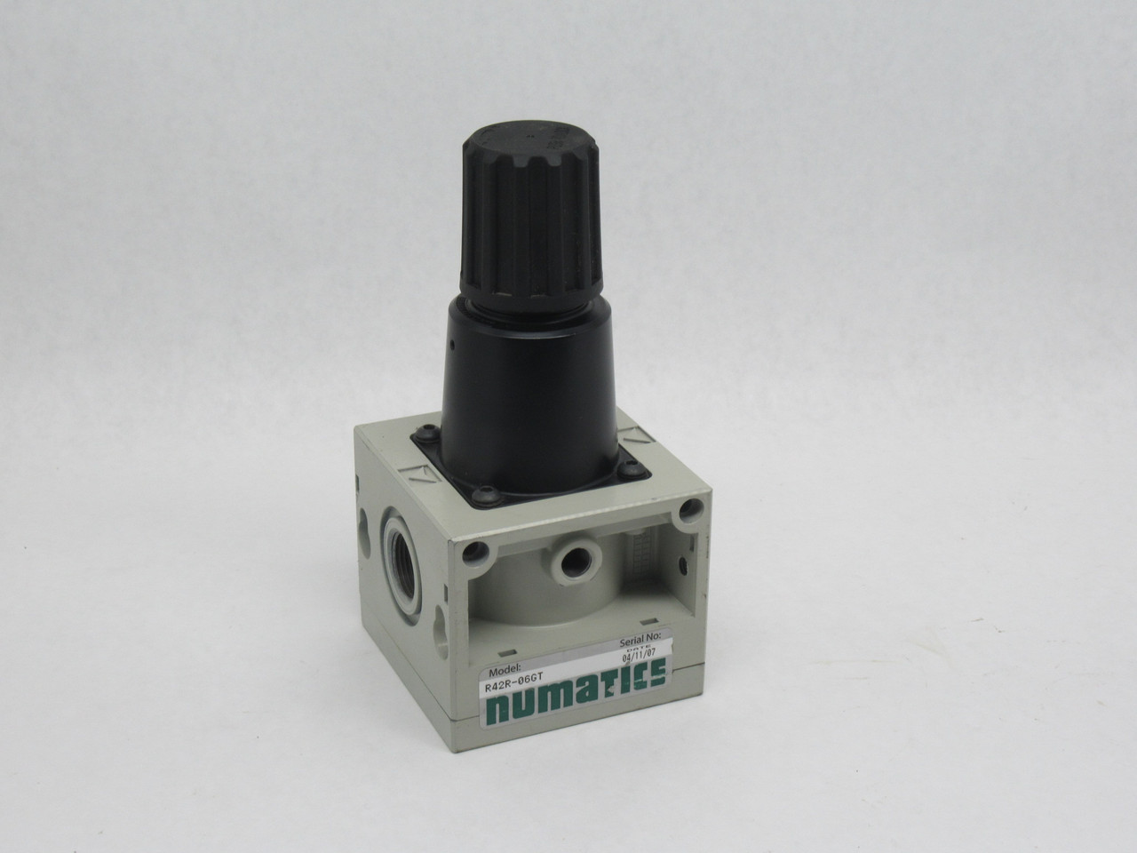 Numatics R42R-06GT Regulator 3/4" NPT SHELF WEAR/NO GAUGE NOP