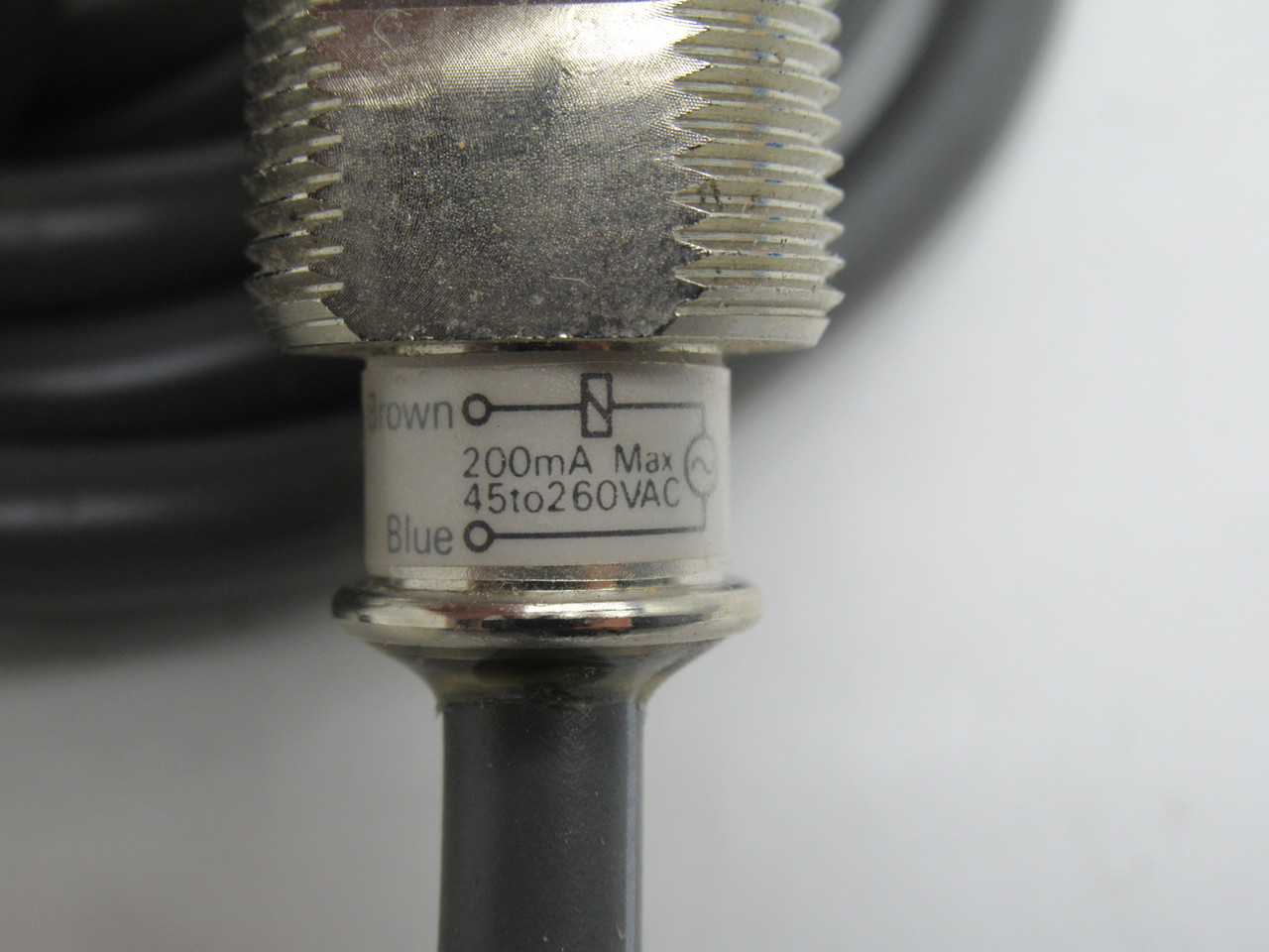 Omron TL-X5Y1-2M Proximity Sensor 45-260V 200mA 2m L SHELF WEAR NEW