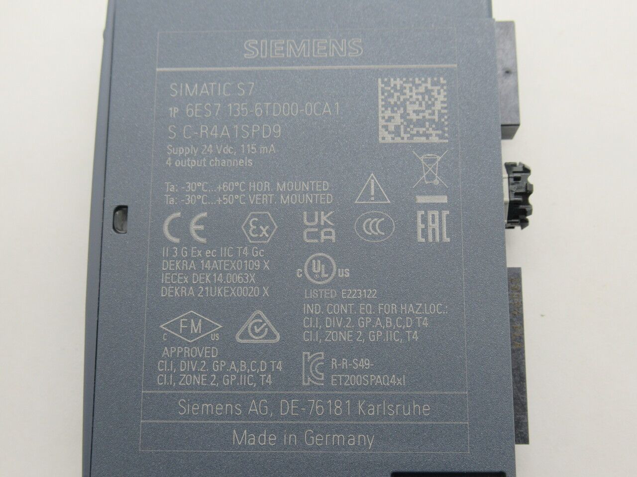 Siemens 6ES7135-6TD00-0CA1 Analog Output Module 4-Channel 24VDC 115mA NEW
