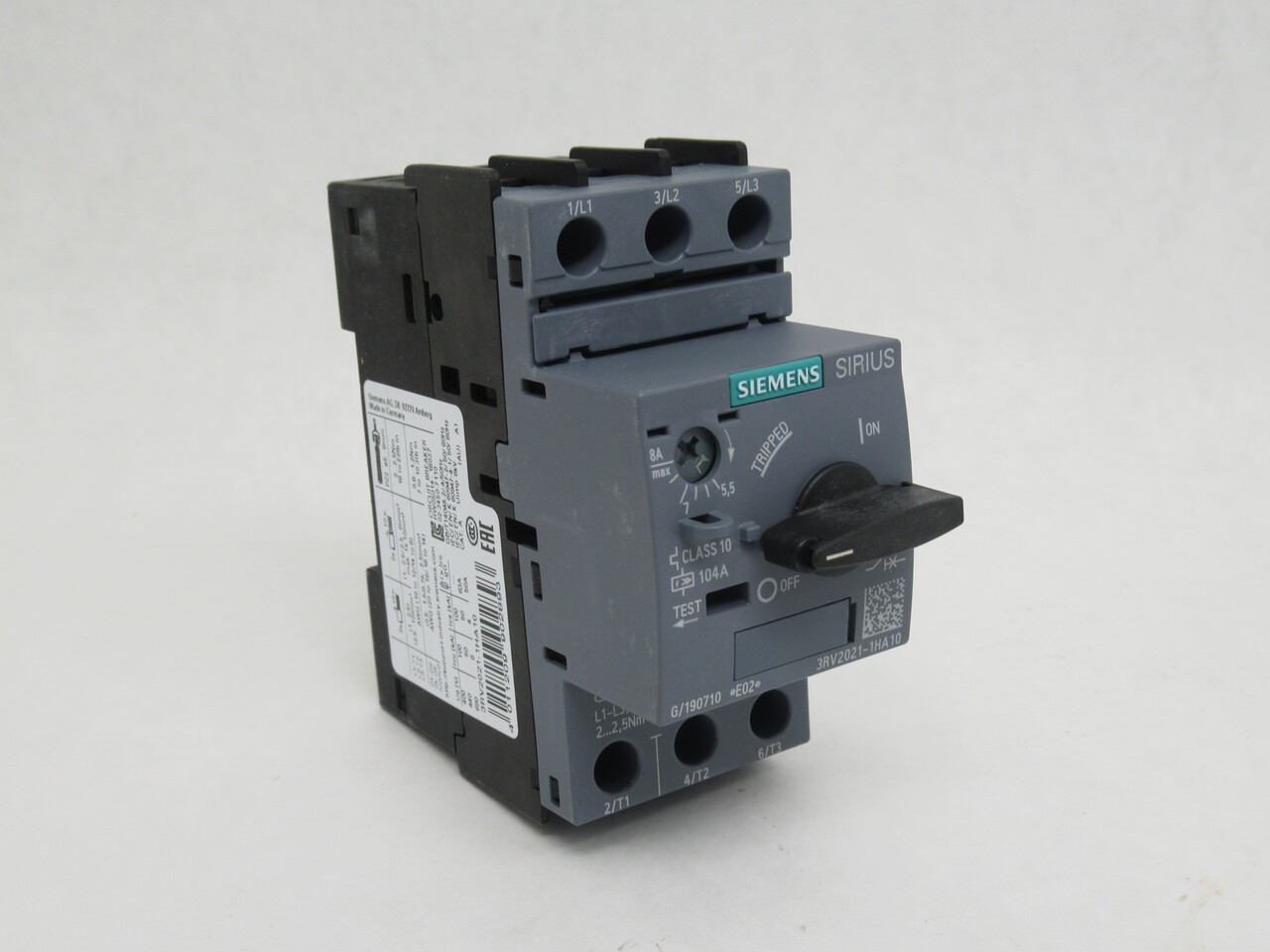 Siemens 3RV2021-1HA10 Motor Protector Circuit Breaker 5.5-8A 690V 3-Pole NEW