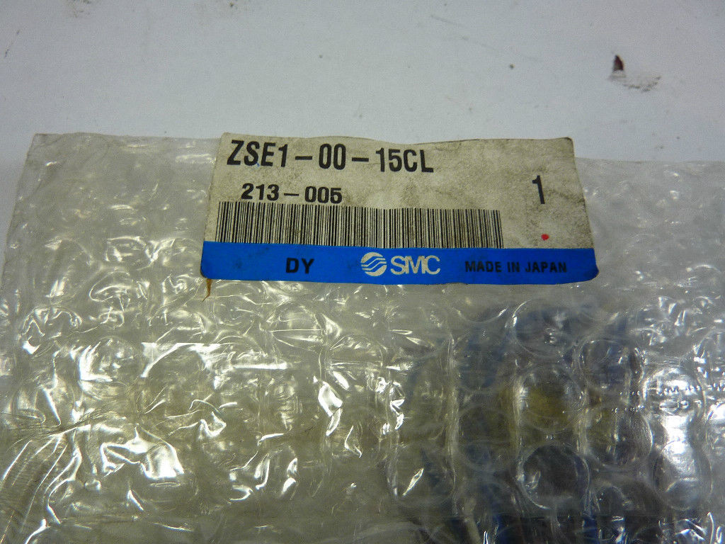 SMC ZSE1-00-15CL Vacuum Switch 12-24VDC NPN 80mA 0-101 kPa NO SCREWS NWB