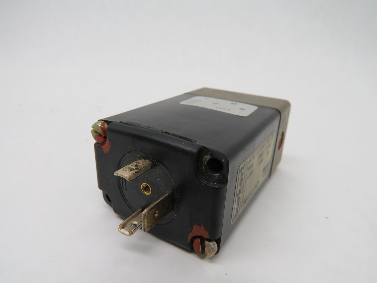 BURKERT 0331 Solenoid Valve & Sub Base Connection 120V NOP