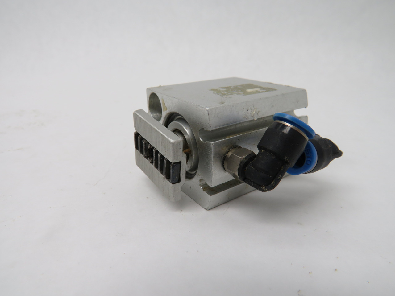 Festo 188141 ADVC-20-10-I-P-A Short Stroke Cylinder 10BAR USED