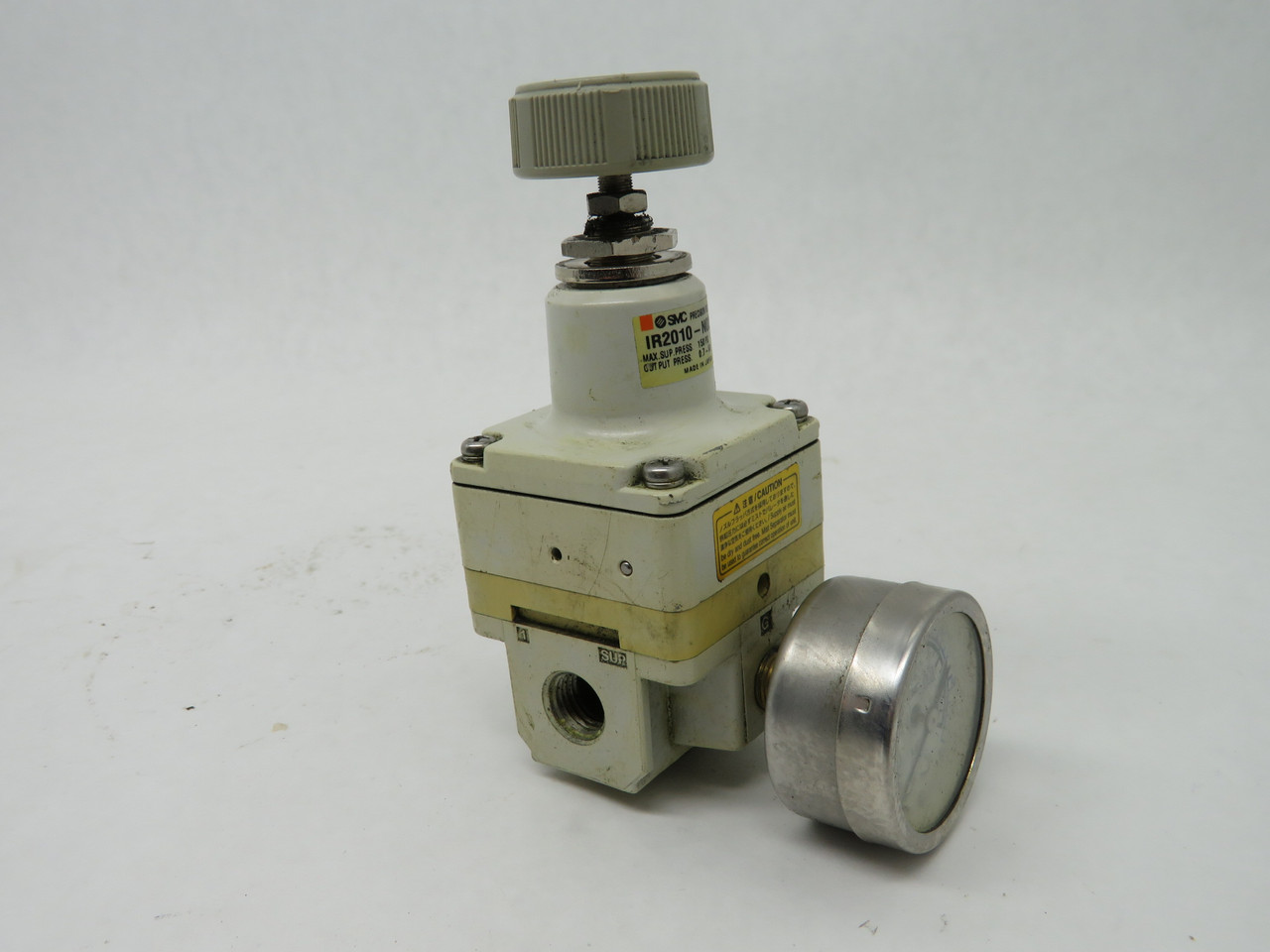 SMC IR2010-N02BG Pneumatic Precision Regulator USED
