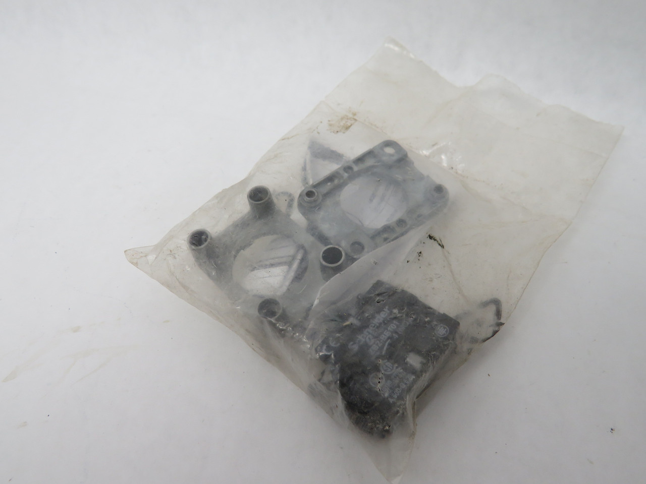 Schneider Electric ZB2-BE101 Harmony Contact Block Kit 1NO SHELF WEAR NOP
