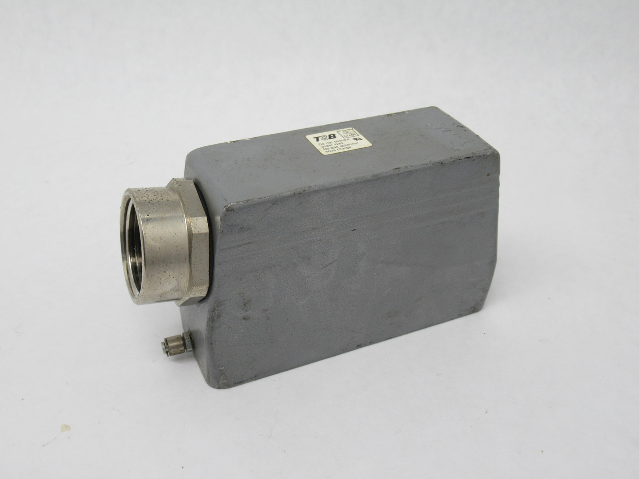 Thomas & Betts SH724 Side Entry Hood 1x 1" NPT Single Lever USED