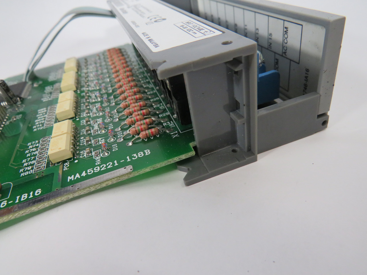 Allen-Bradley 1746-IB16 Series C Input Module 10-30VDC BROKEN MOUNT CLIPS USED