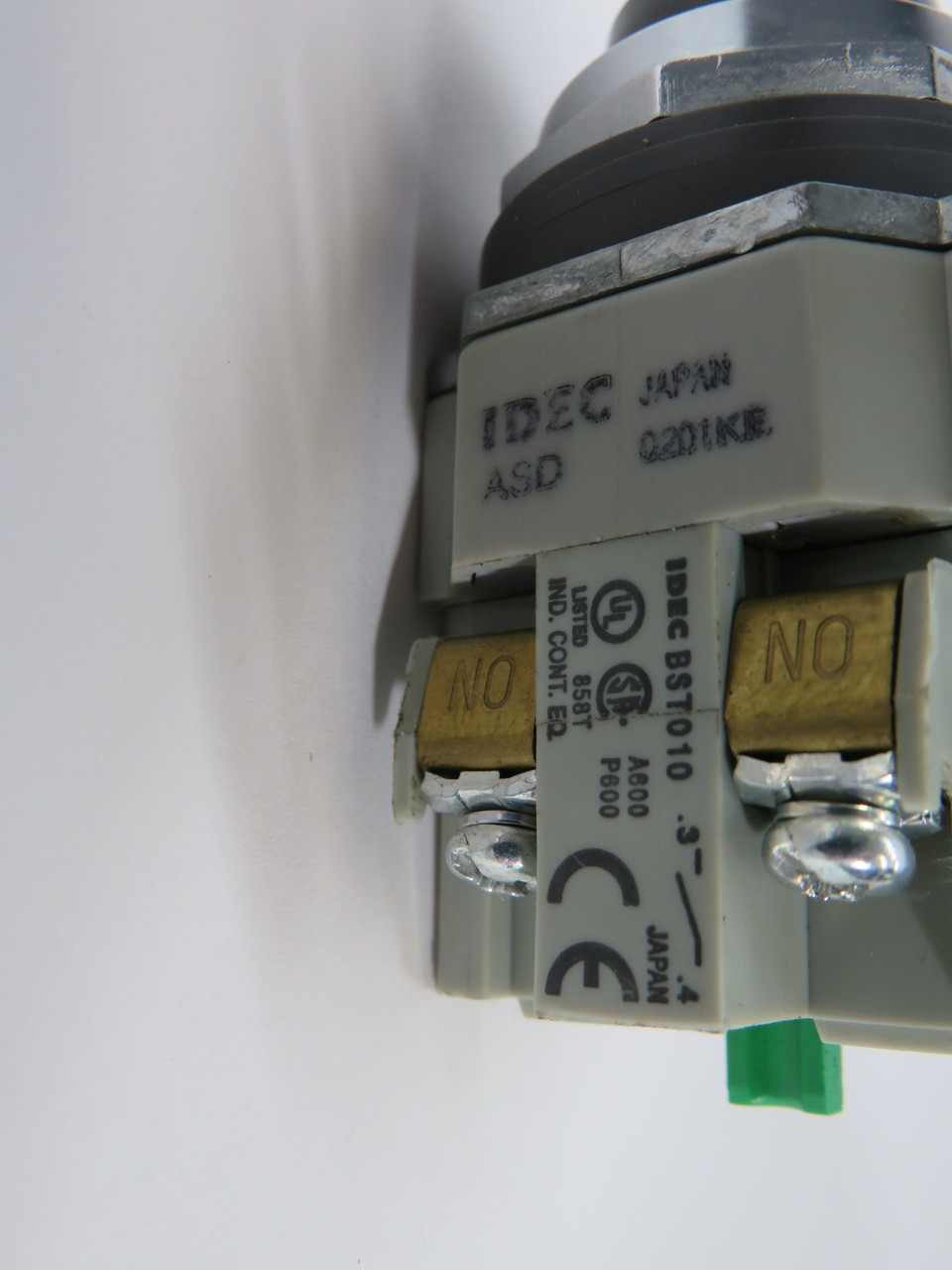 Idec ASD2K20N Keyed Selector Switch 2NO 10A 600V NO KEY USED