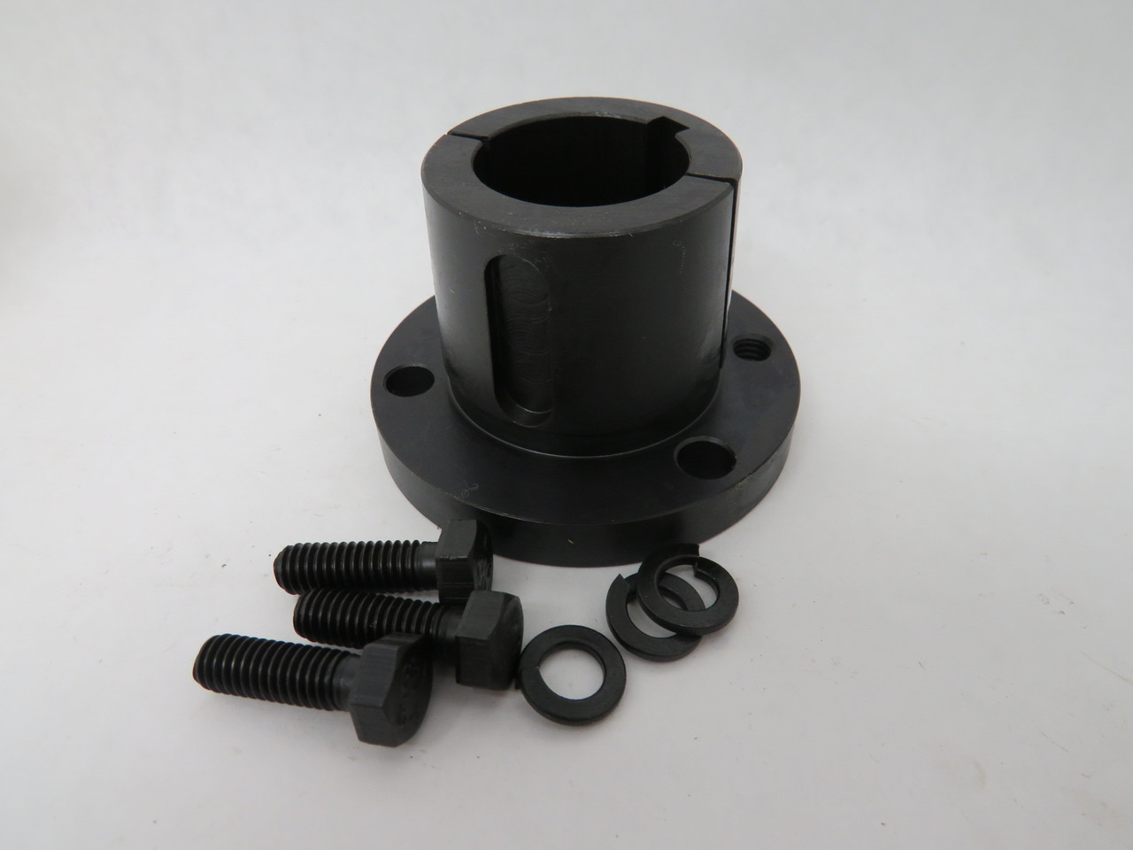 STL P1-1-1/4 Split Taper Bushing 1-1/4"ID 1-15/16"OD 1.94"LTB 3"FD BOX DMG NEW