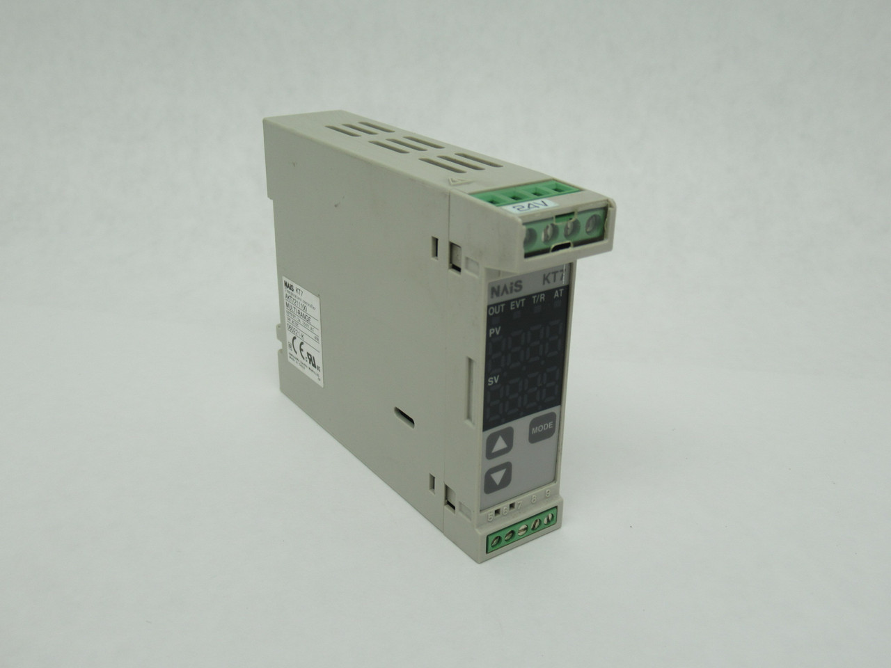 Matsushita NAiS AKT7211100 Multi-Range Temperature Controller 3A 250VAC USED