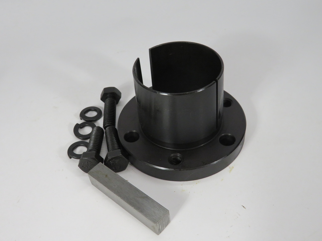 STL P1-1-3/4 Split Taper Bushing 1.94"OD 1.75"ID 1.94"LTB 3"FD BOX DAMAGE NEW
