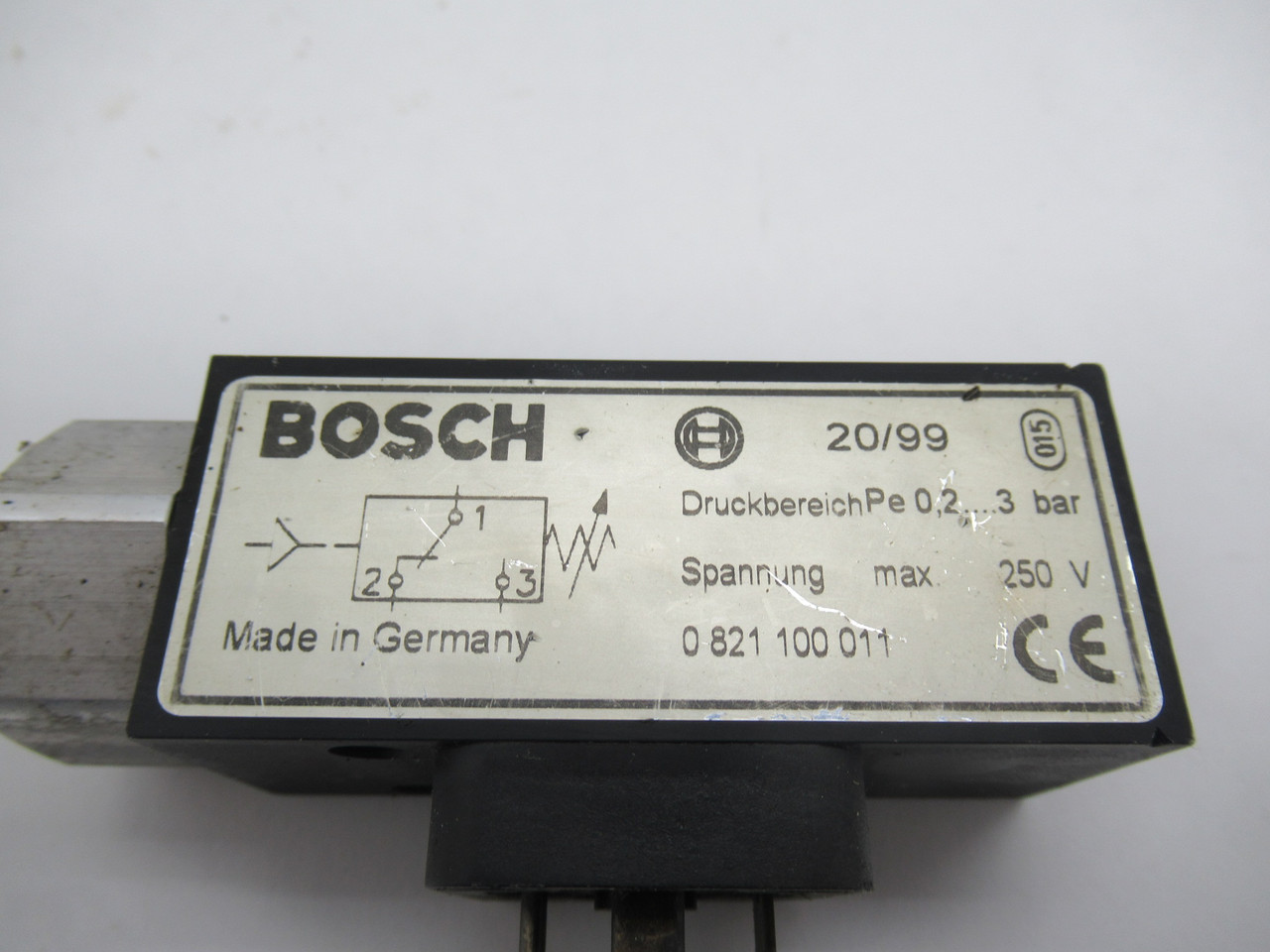 Bosch 0821100011 Pressure Switch 0,2..3 bar 250V USED