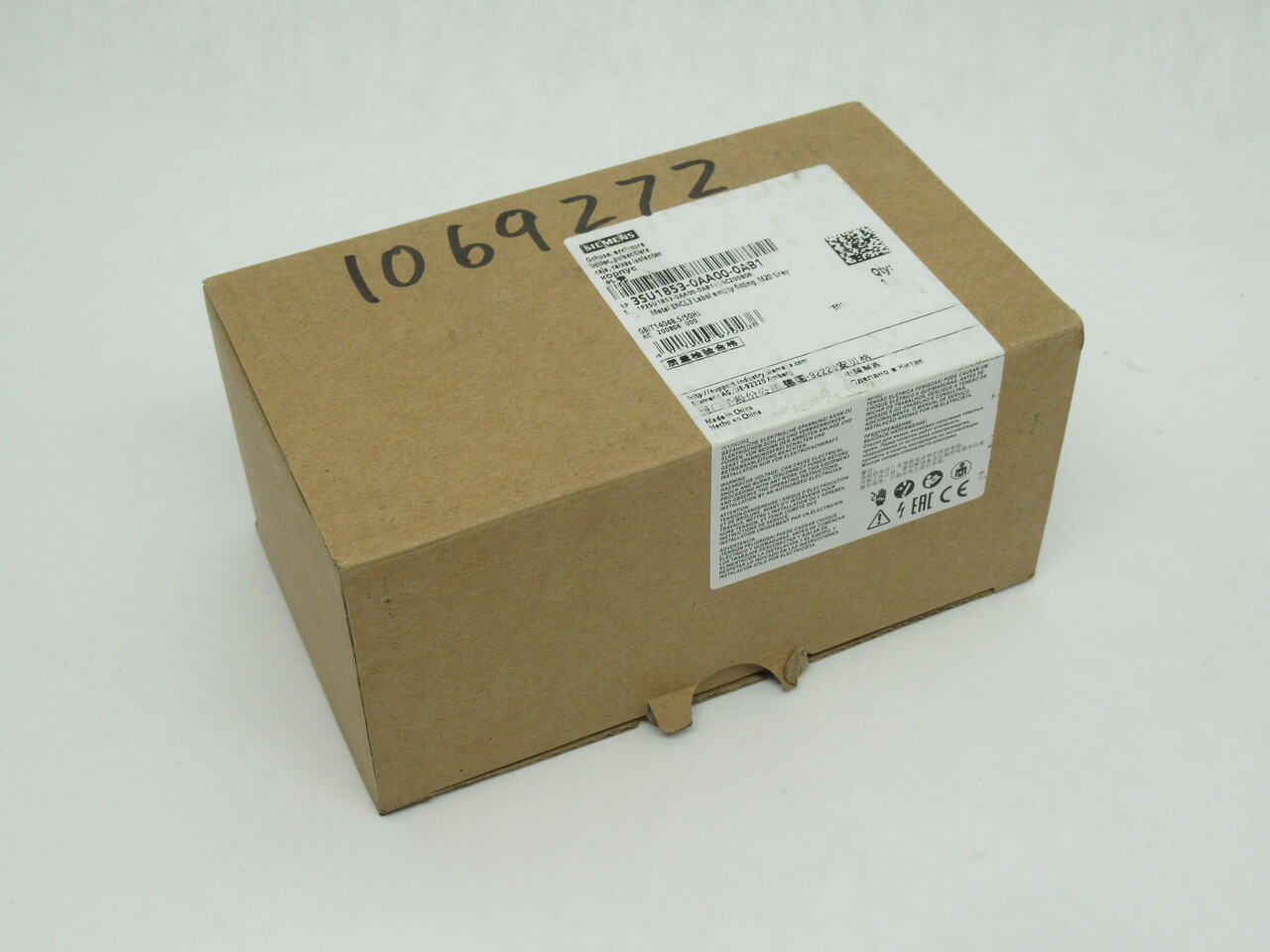 Siemens 3SU1853-0AA00-0AB1 Metal Enclosure 3-Hole 22mm M20 Gray SHELF WEAR NEW