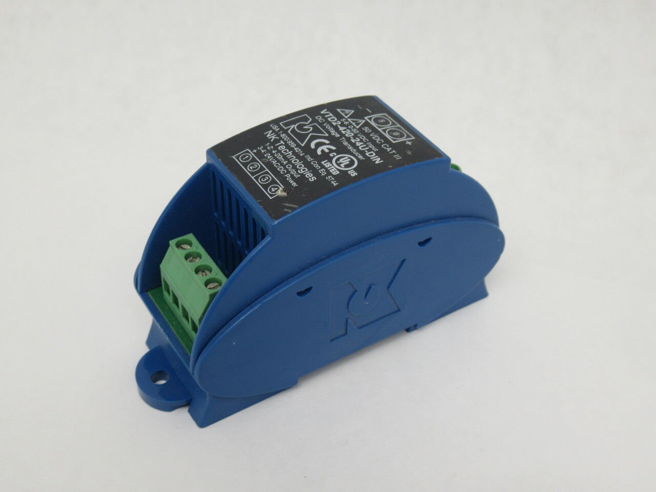 NK Technologies VTD2-420-24U-DIN Voltage Transducer 24VAC/DC 4-20mA 0-50VDC USED