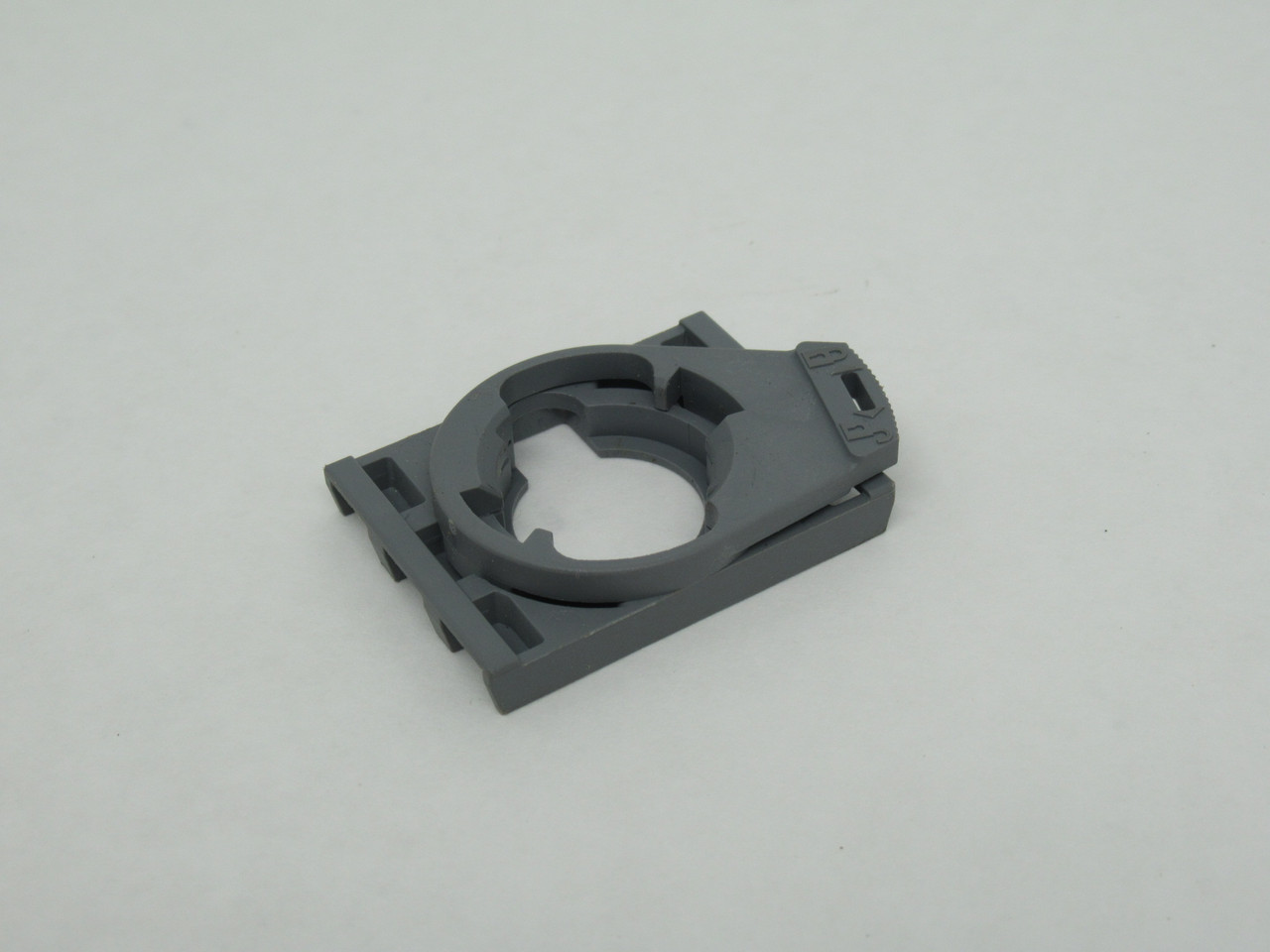 Pizzato E2 1BAC11 Plastic Mounting Adapter 3-Slot NOP
