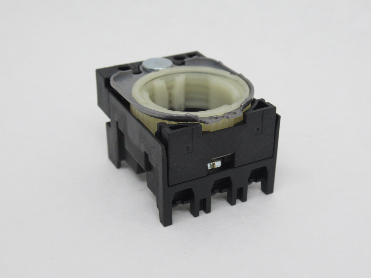 Siemens 3SU1500-0AA10-0AA0 Plastic Holder 3-Slot NOP
