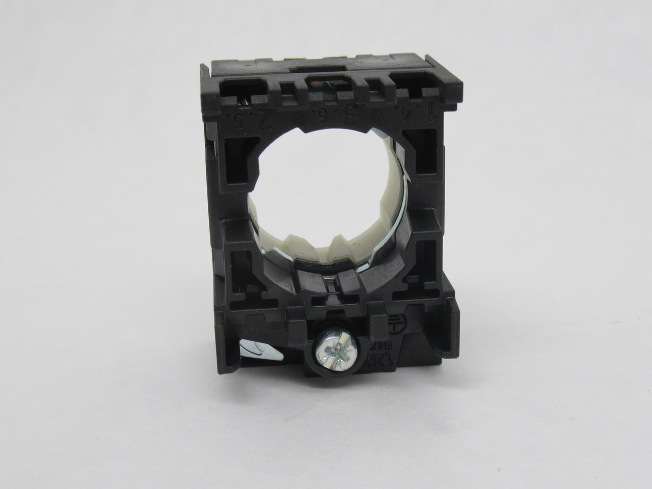 Siemens 3SU1500-0AA10-0AA0 Plastic Holder 3-Slot NOP