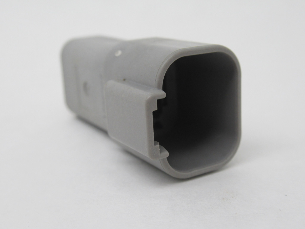 TE Deutsch DT04-4P Connector Housing for Male Terminals 4-Position NOP