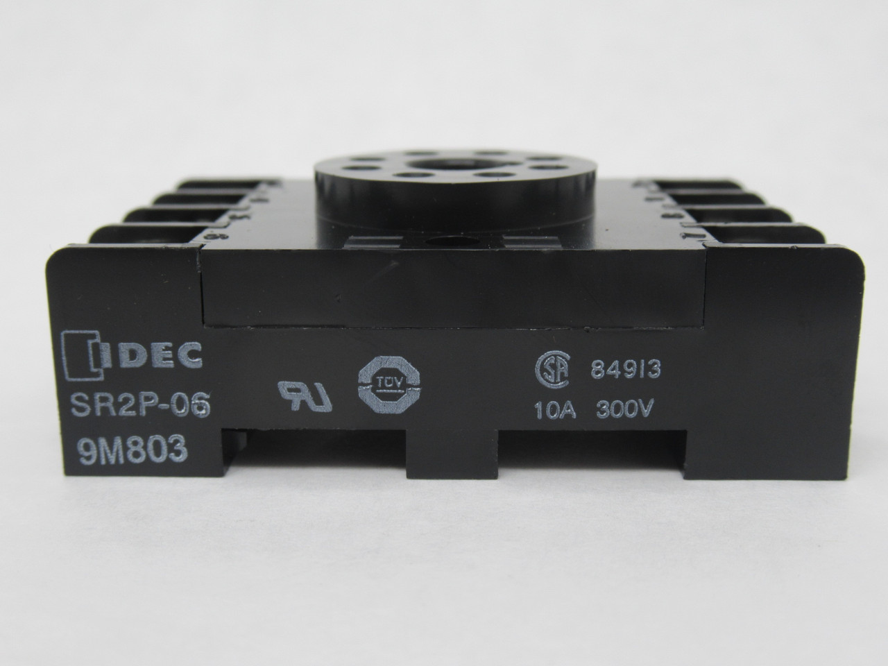 IDEC SR2P-06 Relay Socket 10A 300V 8-Pin NOP