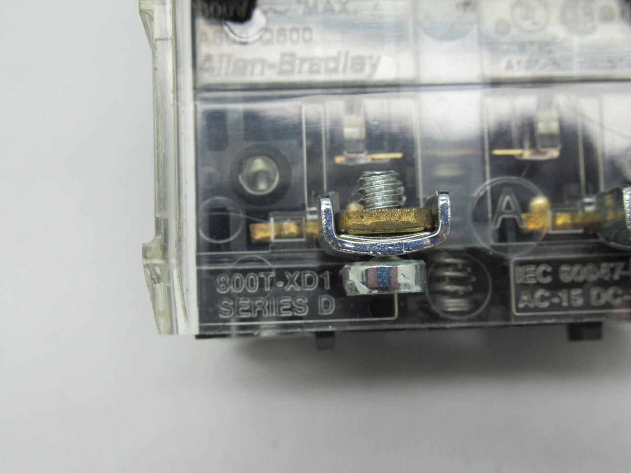 Allen-Bradley 800T-A7D1 Series T Push Button 1NO Flush Blue Cap NOP
