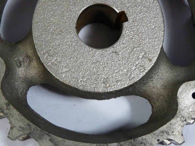 Rexnord 815-25T Cast Iron Sprocket 3/4" 25 Teeth 815 Chain 1-1/2" Pitch USED