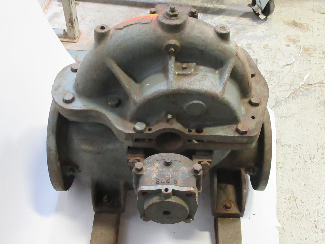 Generic Split Case Pump 8" ID Inlet 6" ID Outlet MISSING BOLTS USED
