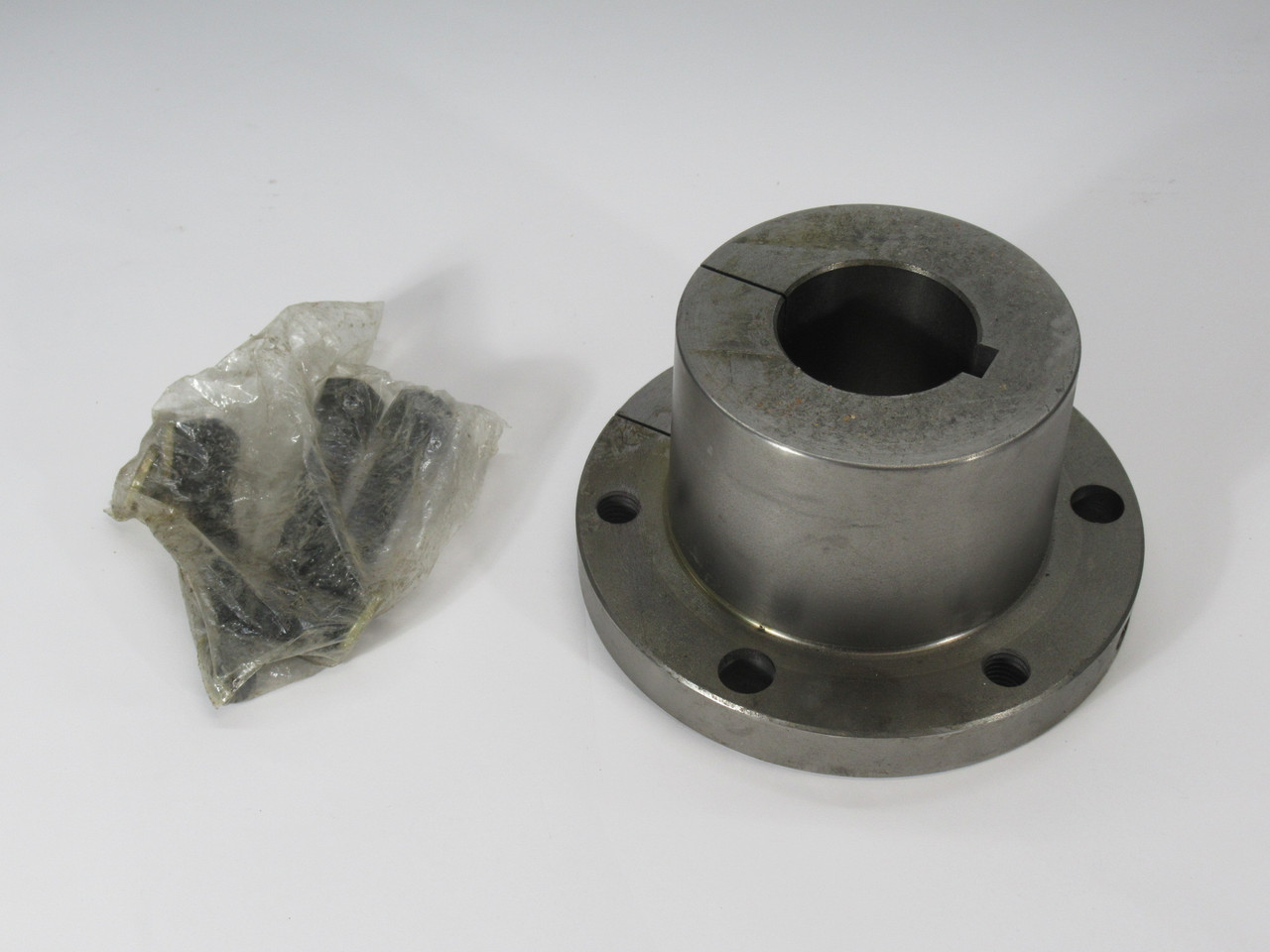 Maska FX2-1/8 QD Bushing 6-5/8" OD 2-1/8" Bore 3-5/8" LTB SHELF WEAR NOP