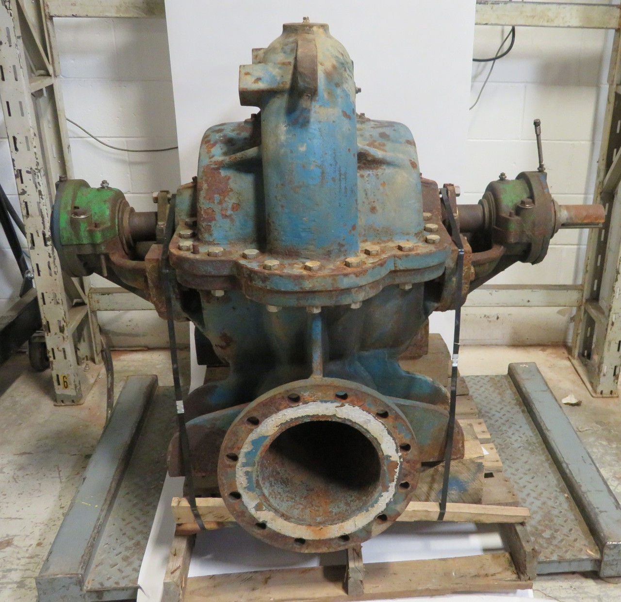 Generic Blue Split Case Pump Inlet: 12-1/4"ID Outlet: 9-5/8"ID SHELF WEAR USED