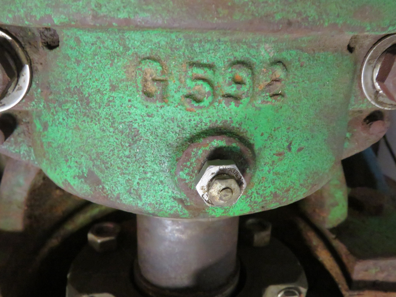 Generic Blue Split Case Pump Inlet: 12-1/4"ID Outlet: 9-5/8"ID SHELF WEAR USED