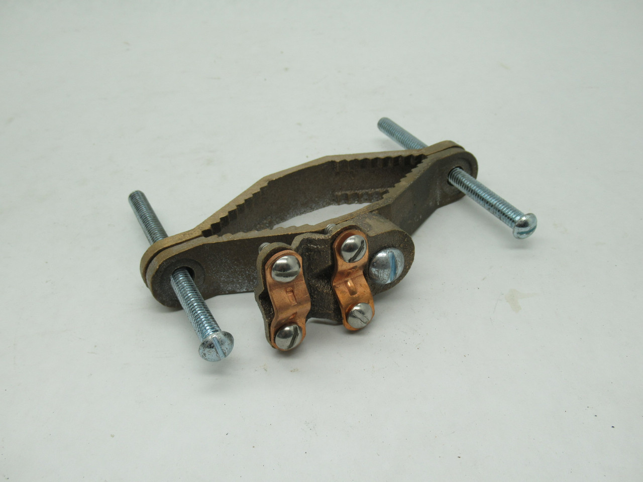 Greaves G15 Bronze Water Pipe Ground Clamp 2-1/2 to 4" IPS SHELF WEAR NOP