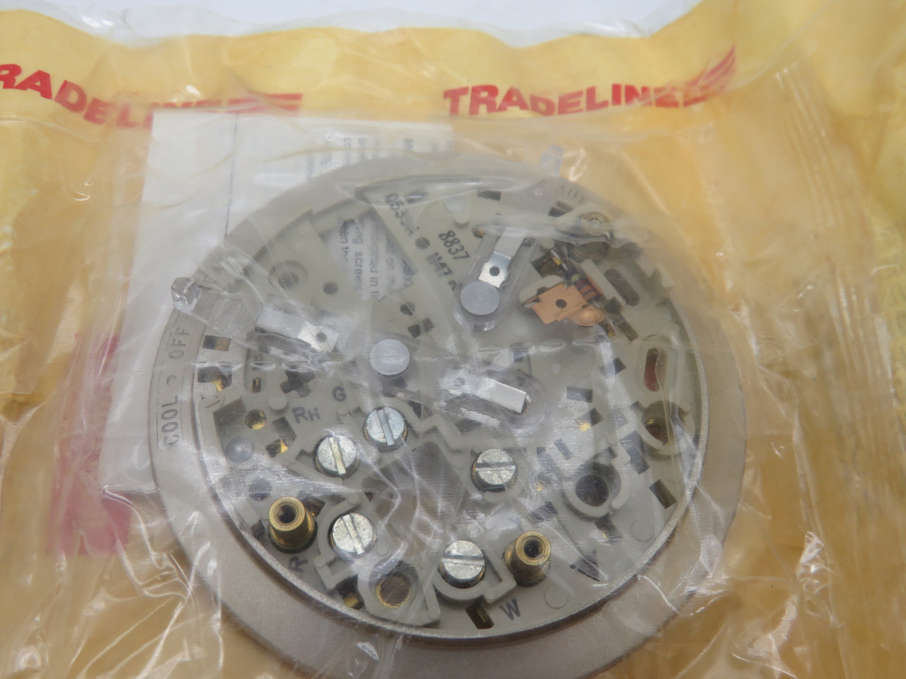 HONEYWELL Q539A 1147 Thermostat Subbase  NWB