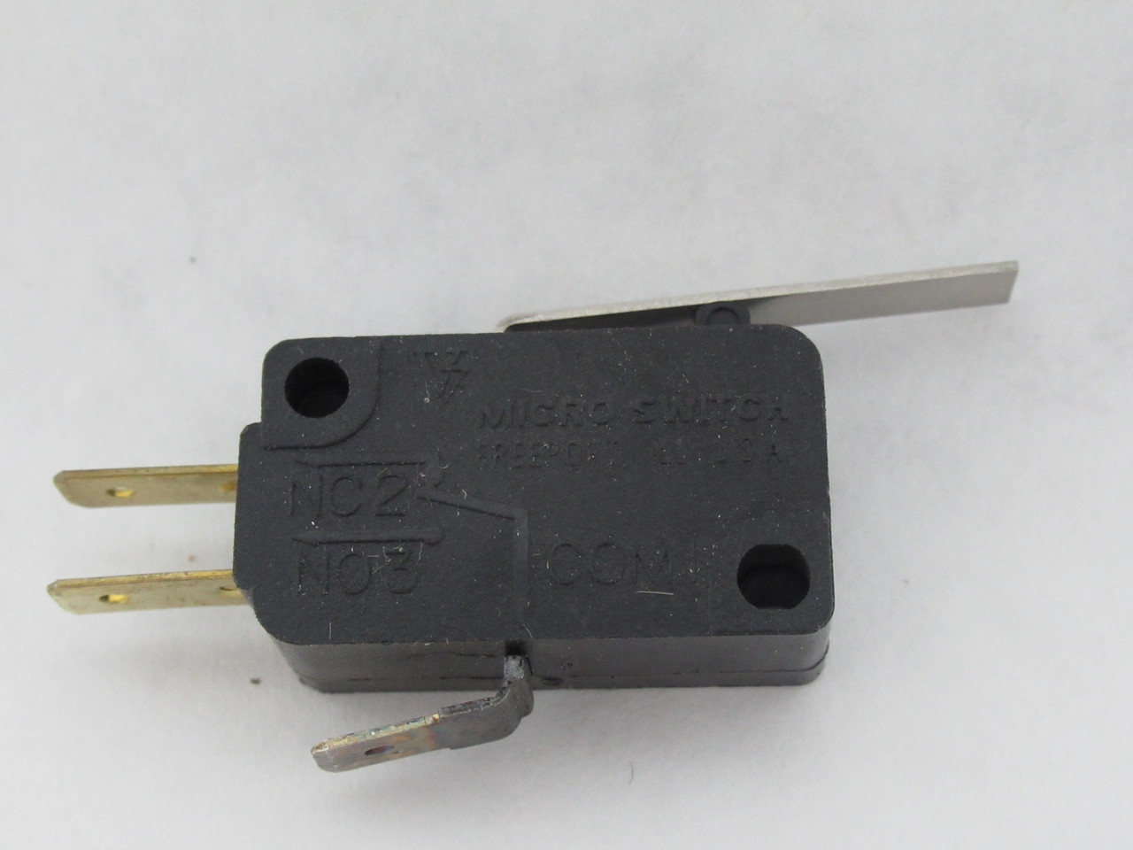 Microswitch V7-1C17D8-022 Snap Action Switch 15.1A 1/2HP 125/250/277VAC USED