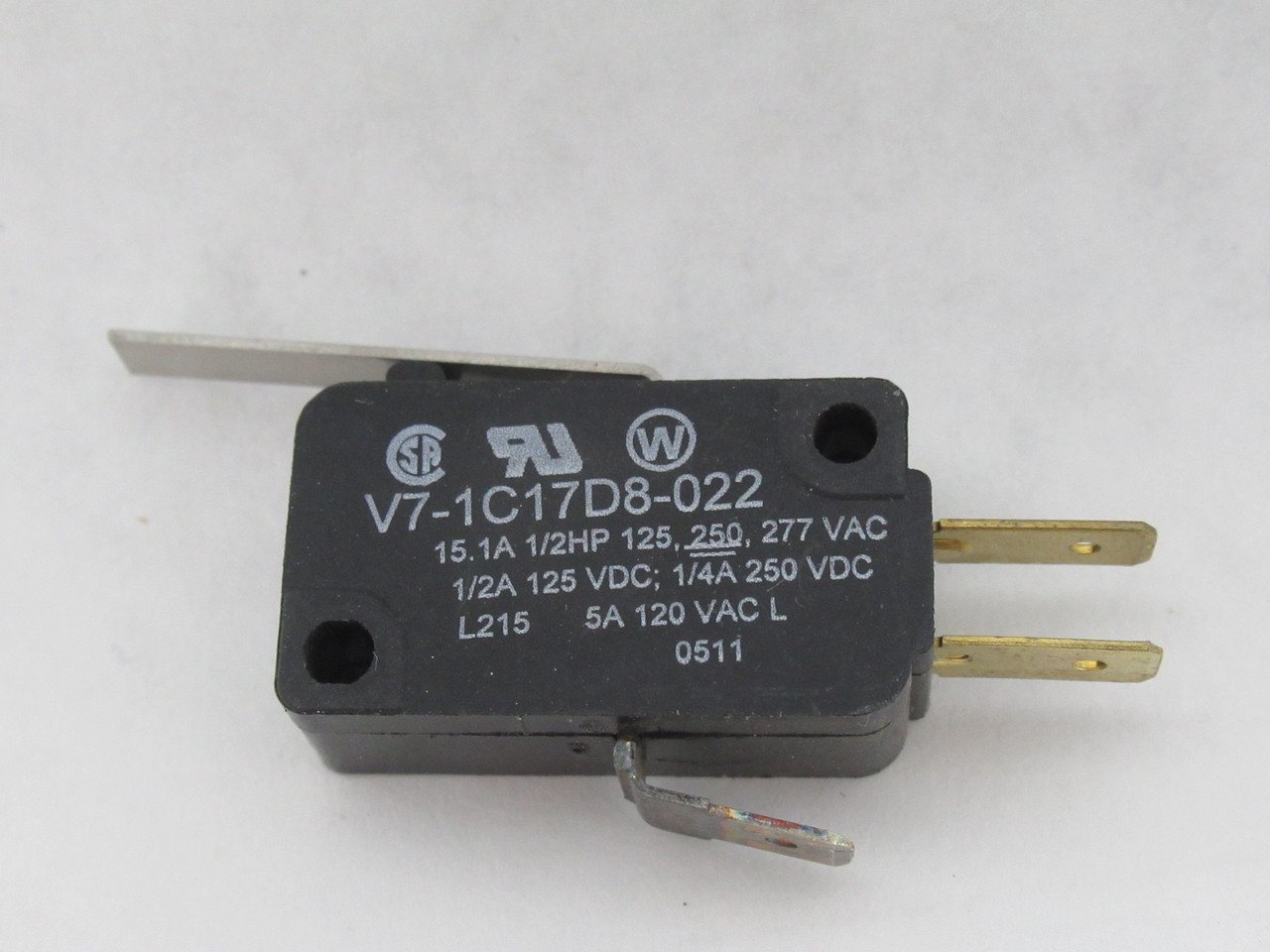 Microswitch V7-1C17D8-022 Snap Action Switch 15.1A 1/2HP 125/250/277VAC USED