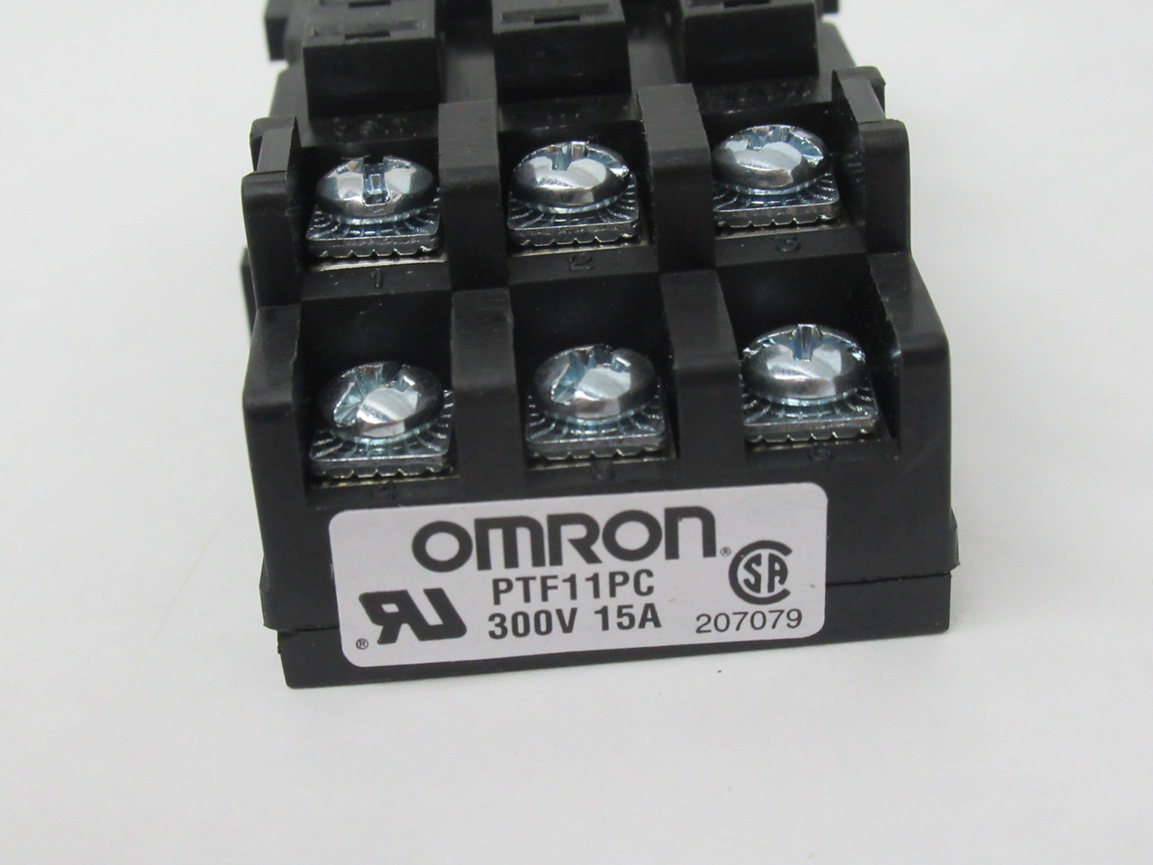 Omron PTF11PC Relay Socket 15A 300V 11 Blade USED